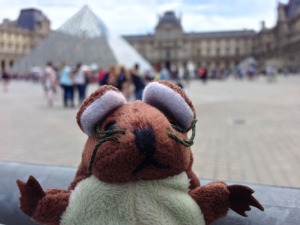 Image of A Green Mouse at the Louvre